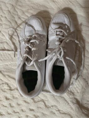 Varsity huddle, cheer shoes, size 6 1/2, GUC